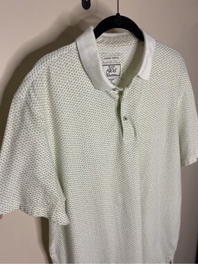 Jos. A. Bank Men's Light Green Printed Polo with White Collar #1096